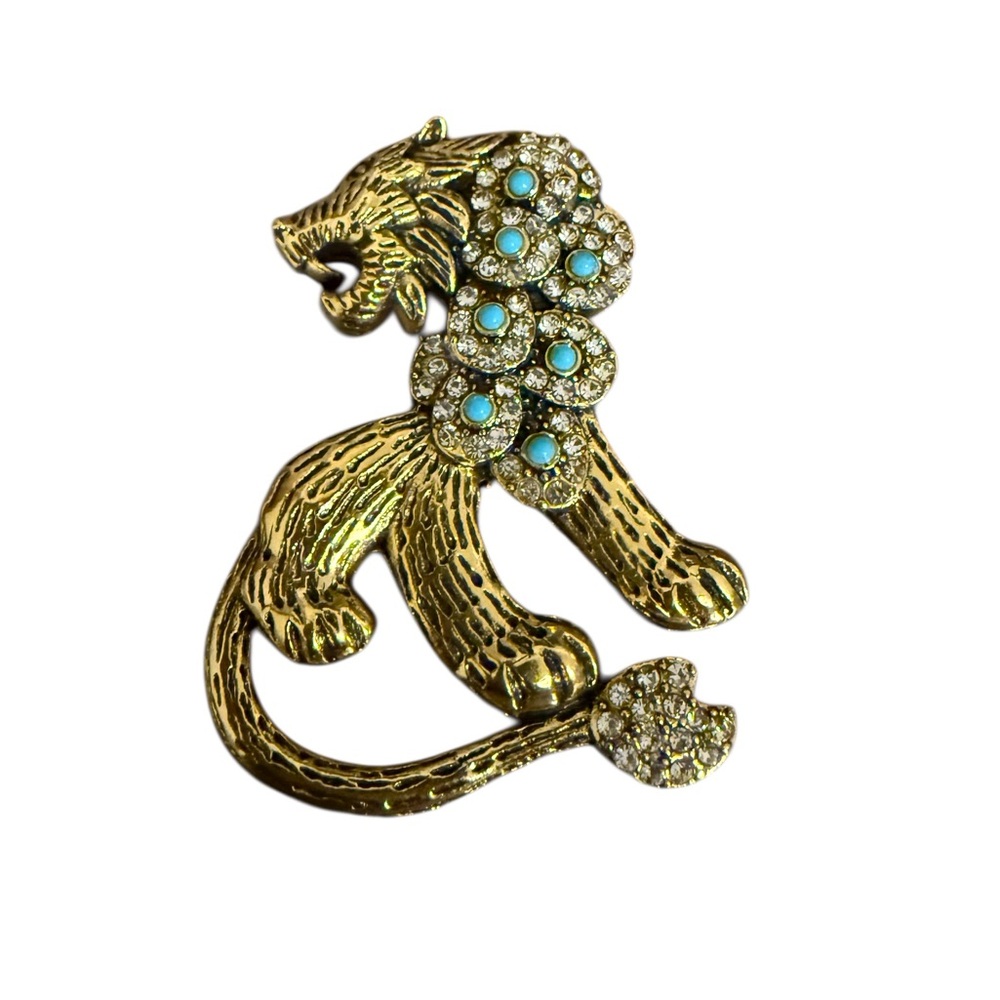 Turquoise Lion Brooch in Gold Tone
